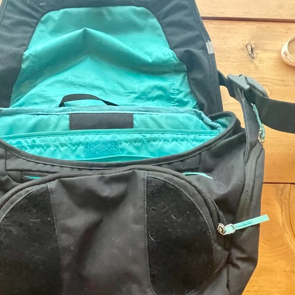 Osprey Flapjill messenger bag - Picture 6 of 13